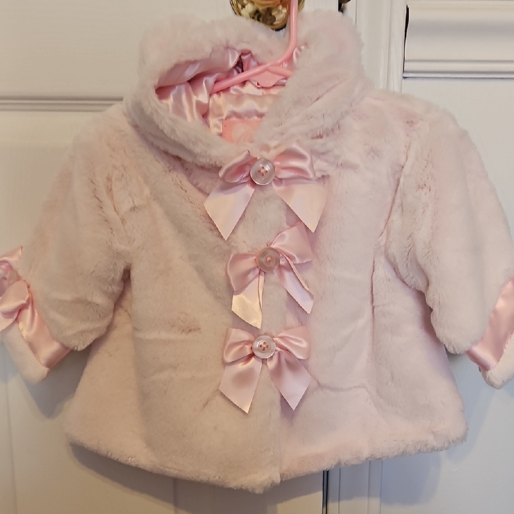 NEVER WORN Pink Faux Fur Kids Coat with Bows
